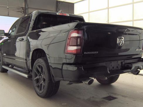 Used 2023 RAM 1500 Laramie AWD/4WD image 5