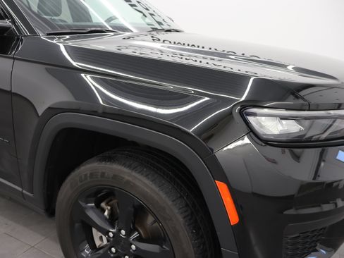 Used 2023 Jeep Grand Cherokee L Laredo AWD/4WD image 22