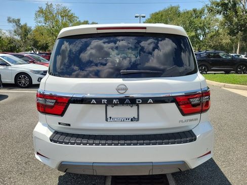 Used 2021 Nissan Armada Platinum w/ Captain's Chairs Package RWD image 8