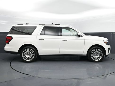 Used 2022 Ford Expedition Max Limited AWD/4WD image 9