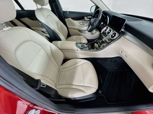 Used 2019 Mercedes-Benz C 300 Sedan image 29