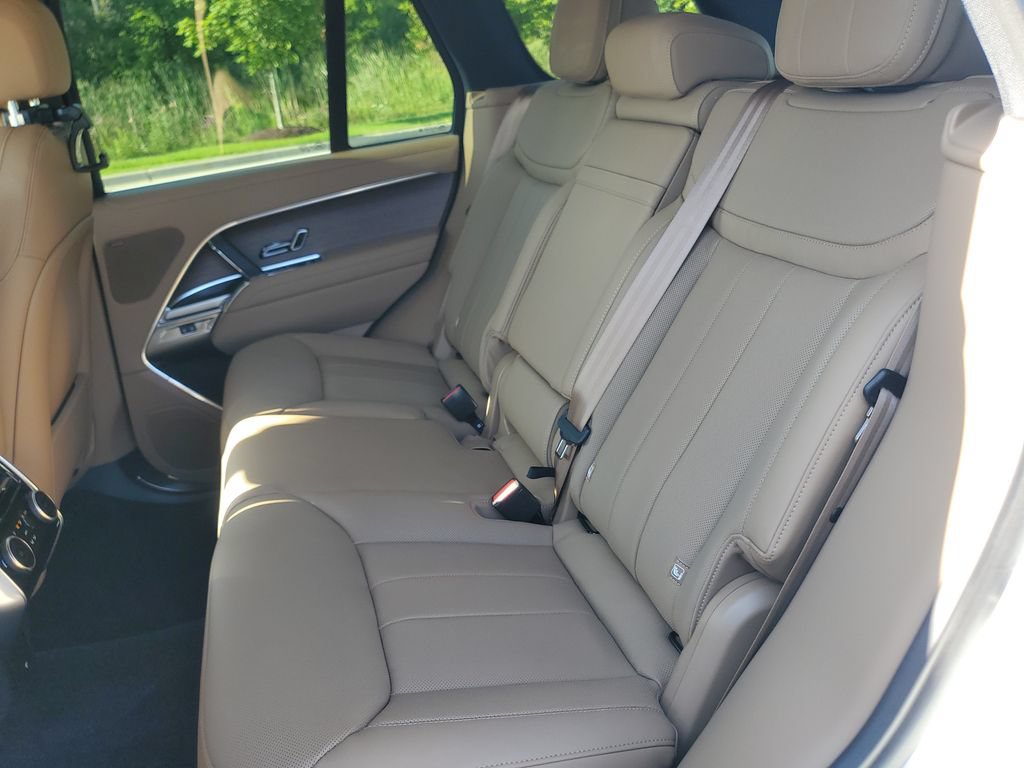 New 2026 Land Rover Range Rover SE AWD/4WD image 30