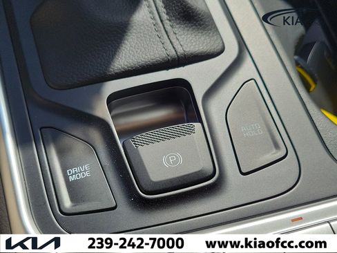 New 2026 Kia Carnival FWD image 29