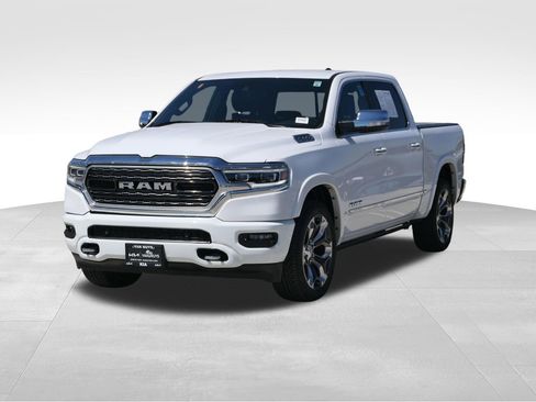 Used 2022 RAM 1500 Limited w/ Body Color Bumper Group AWD/4WD image 8