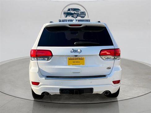 Used 2019 Jeep Grand Cherokee Overland image 4