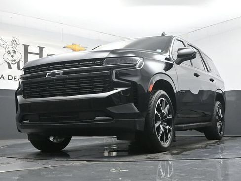 Used 2021 Chevrolet Tahoe RST w/ Luxury Package AWD/4WD image 4