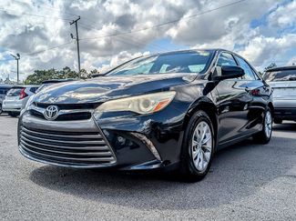 Used 2016 Toyota Camry LE image 1