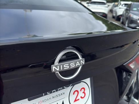 New 2025 Nissan Sentra SR image 13
