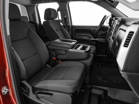 Used 2018 GMC Sierra 1500 SLE w/ SLE Value Package image 31