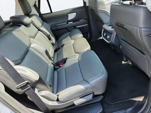 New 2026 Ford Expedition Active AWD/4WD image 30