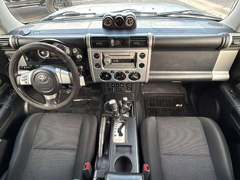Used 2008 Toyota FJ Cruiser 4WD image 19