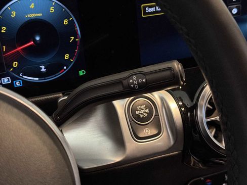 Used 2022 Mercedes-Benz GLB 250 GLB 250 image 18