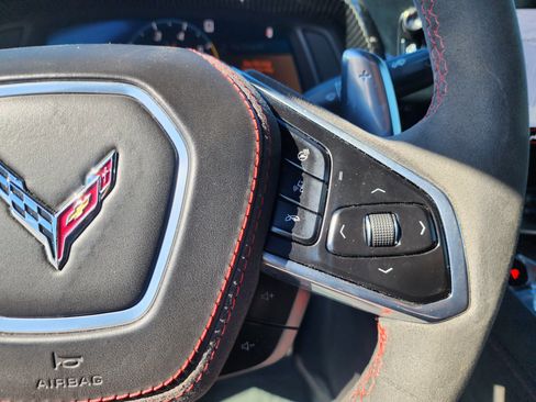 Used 2022 Chevrolet Corvette Stingray Premium Cpe w/ Z51 Performance Package image 23