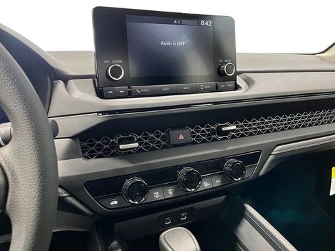 Used 2025 Honda Accord SE image 22
