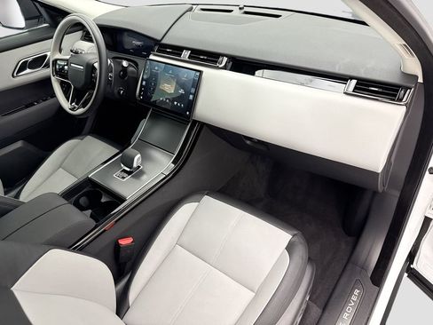 Certified 2025 Land Rover Range Rover Velar Dynamic SE AWD/4WD image 16