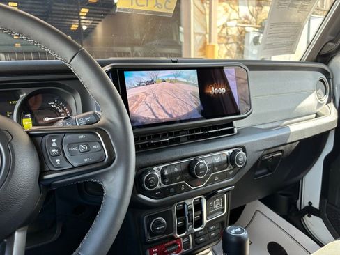 Used 2025 Jeep Wrangler Unlimited Sport S 4xe image 40