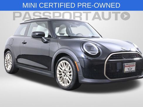 Used 2025 MINI Cooper S FWD image 2