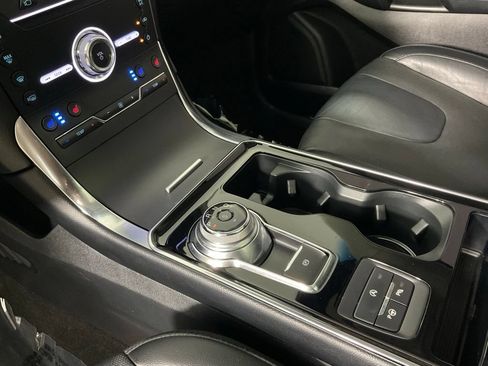 Certified 2019 Ford Edge Titanium w/ Equipment Group 301A FWD image 19