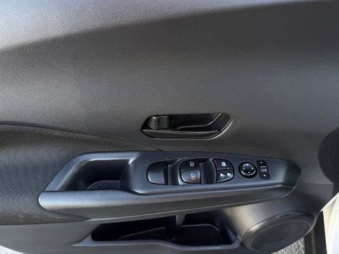 Certified 2025 Nissan Kicks Play S FWD image 19
