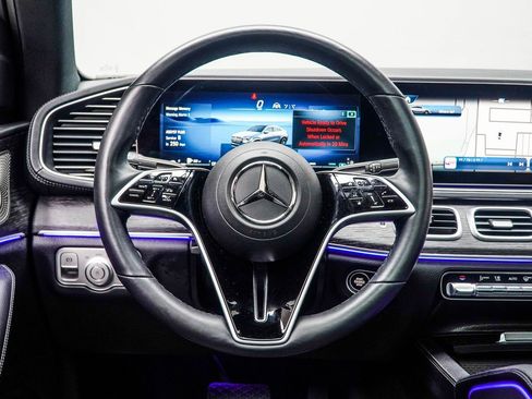 Used 2025 Mercedes-Benz GLE 450 4MATIC Coupe w/ Driver Assistance Package image 17