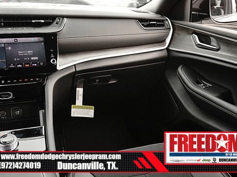 New 2026 Jeep Grand Cherokee Altitude RWD image 36