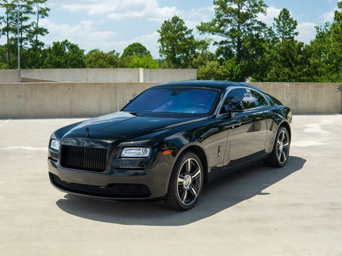 Used 2016 Rolls-Royce Wraith RWD image 4