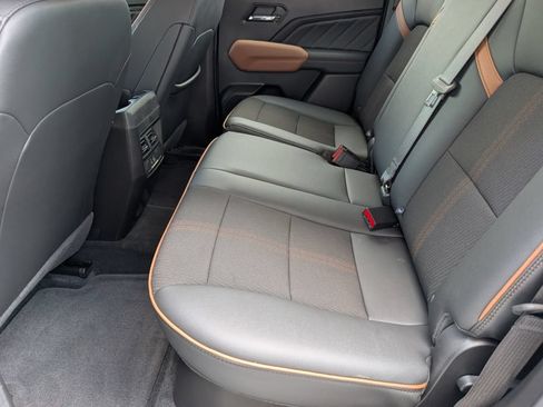 Used 2025 GMC Canyon AT4 AWD/4WD image 22