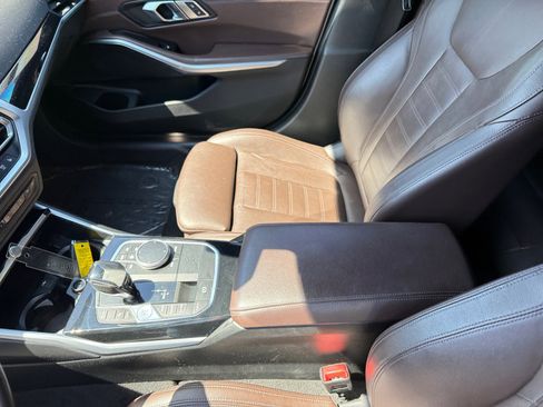 Used 2019 BMW 330i Sedan w/ Convenience Package image 14