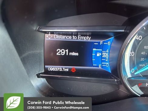 Used 2017 Ford Explorer XLT w/ Equipment Group 201A image 8