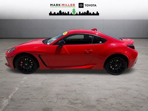 Used 2025 Toyota GR86 w/ Performance Package RWD image 2