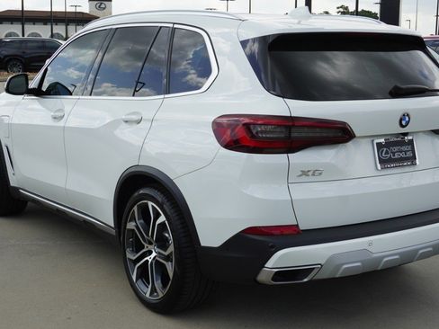Used 2021 BMW X5 xDrive45e w/ Premium Package AWD/4WD image 8
