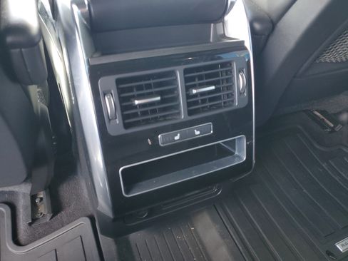 Used 2017 Land Rover Range Rover Sport HSE image 34