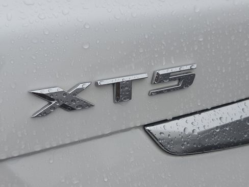 Used 2024 Cadillac XT5 Premium Luxury image 14