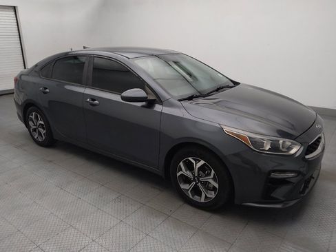 Used 2020 Kia Forte LXS FWD image 11