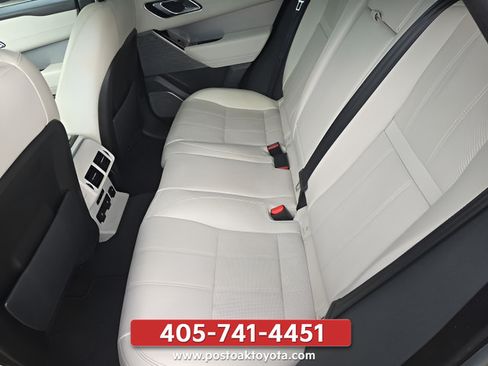 Used 2018 Land Rover Range Rover Velar R-Dynamic SE AWD/4WD image 23