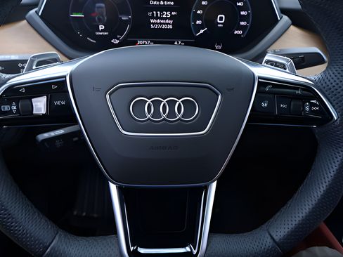 Used 2023 Audi e-tron GT Prestige w/ Prestige Package AWD/4WD image 22