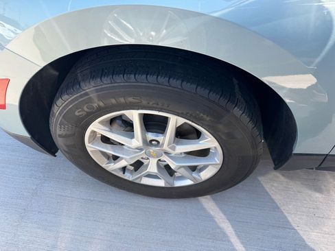 Used 2022 Chevrolet Equinox LT AWD/4WD image 8