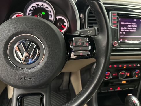Used 2019 Volkswagen Beetle 2.0T Final Edition SEL image 22