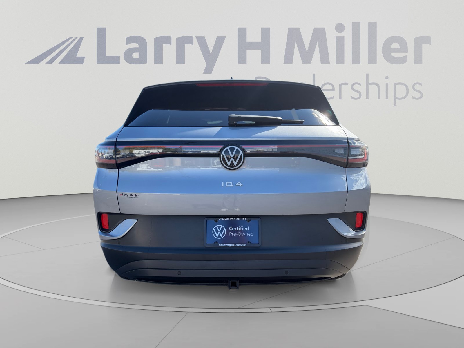 Used 2023 Volkswagen ID.4 Pro S AWD/4WD image 4