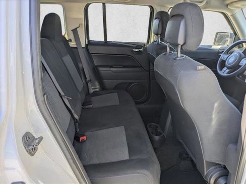 Used 2016 Jeep Patriot Sport w/ Power Value Group image 17