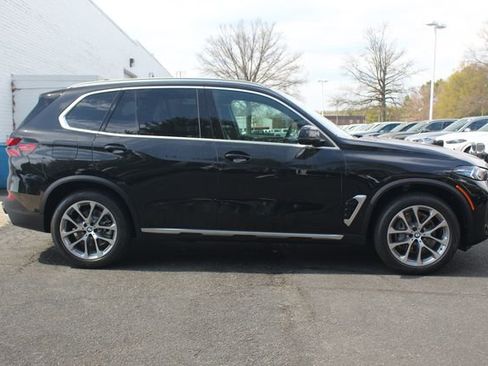New 2026 BMW X5 xDrive40i w/ Premium Package image 10