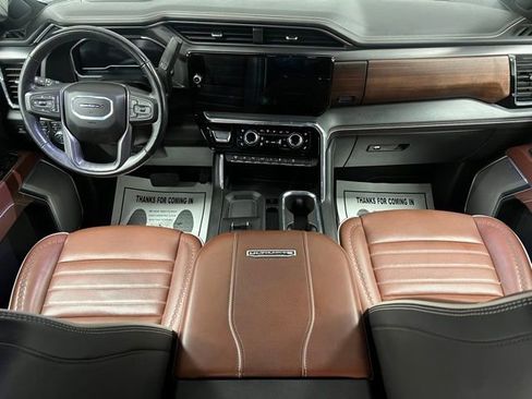 Used 2024 GMC Sierra 2500 Denali Ultimate image 25