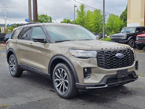 New 2026 Ford Explorer ST-Line AWD/4WD image 7