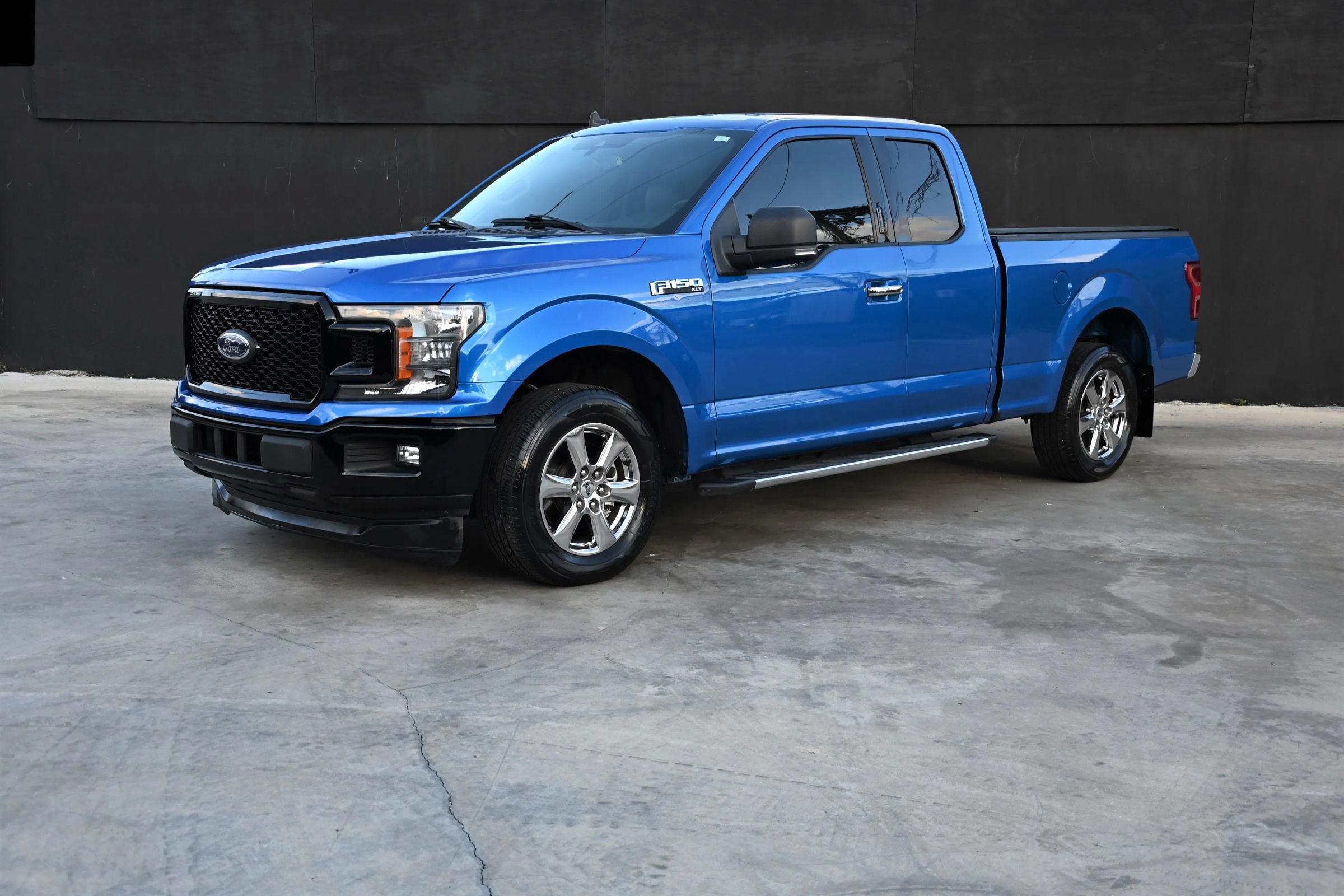 Used 2019 Ford F150 XLT w/ Equipment Group 302A Luxury RWD image 1