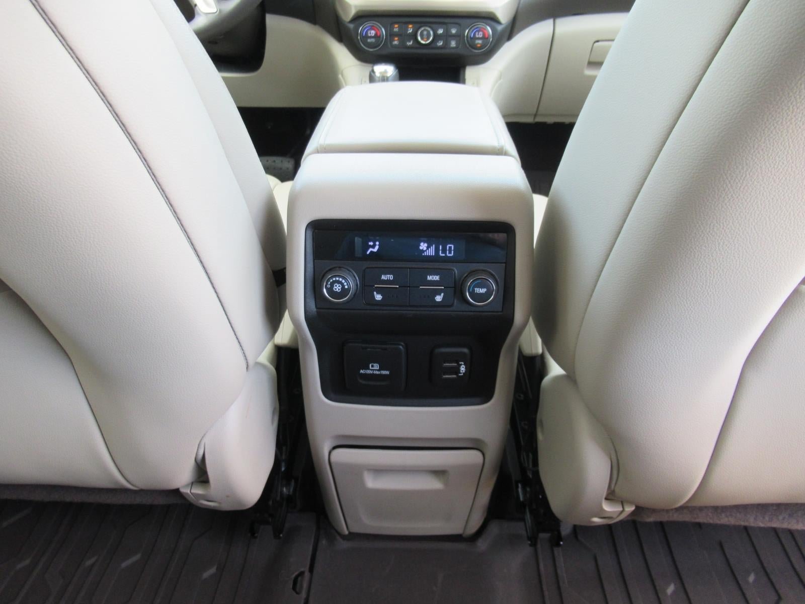 Used 2019 GMC Acadia Denali w/ Technology Package FWD image 36