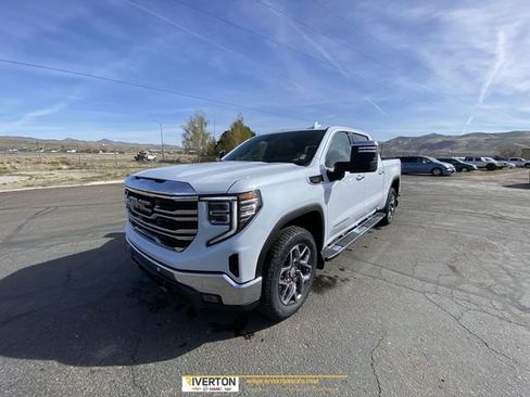 New 2026 GMC Sierra 1500 SLT w/ SLT Premium Package AWD/4WD image 1