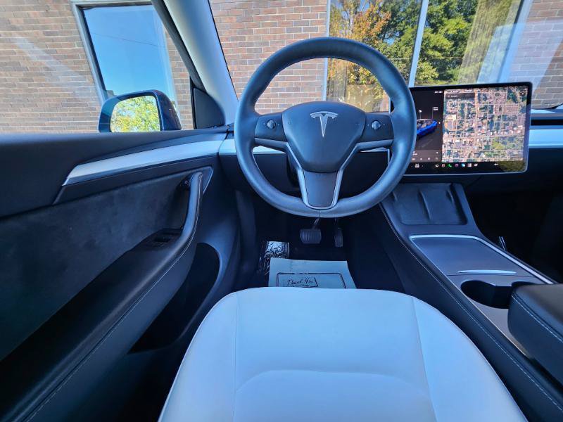 Used 2023 Tesla Model Y Long Range AWD/4WD image 4