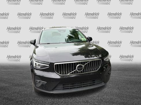 Certified 2023 Volvo XC40 B5 Plus w/ Protection Package Premier AWD/4WD image 5