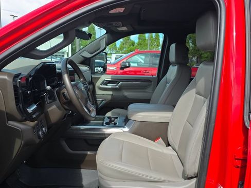 Used 2024 Chevrolet Silverado 3500 LTZ w/ LTZ Convenience Package AWD/4WD image 56