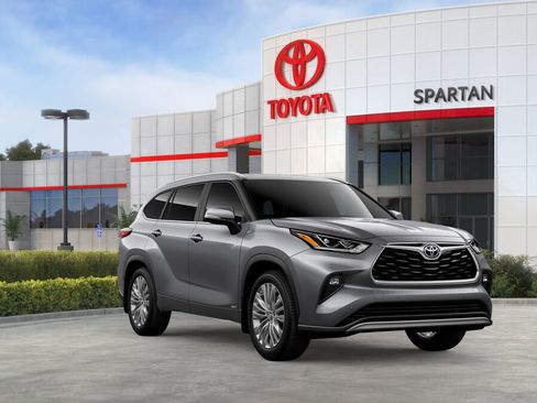 New 2026 Toyota Highlander Platinum image 15